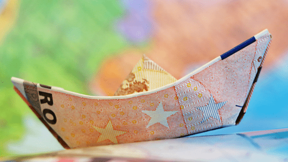 5 Tips to Help You Stop Wasting Money