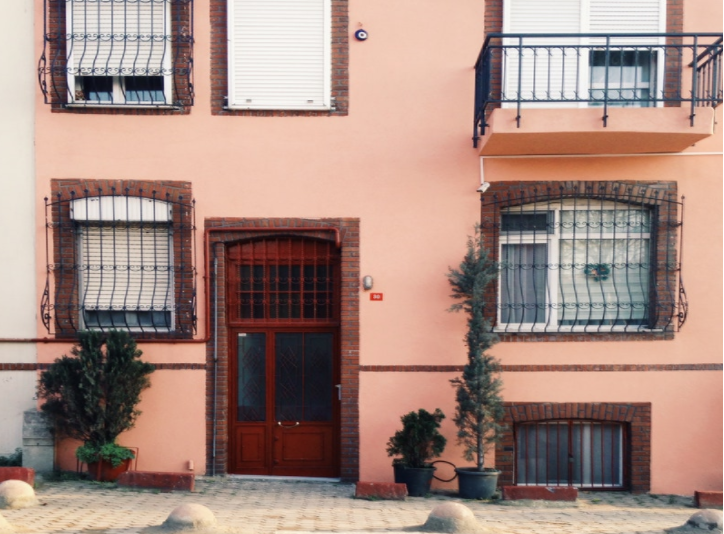 A Guide to Buying a Fixer-Upper Home