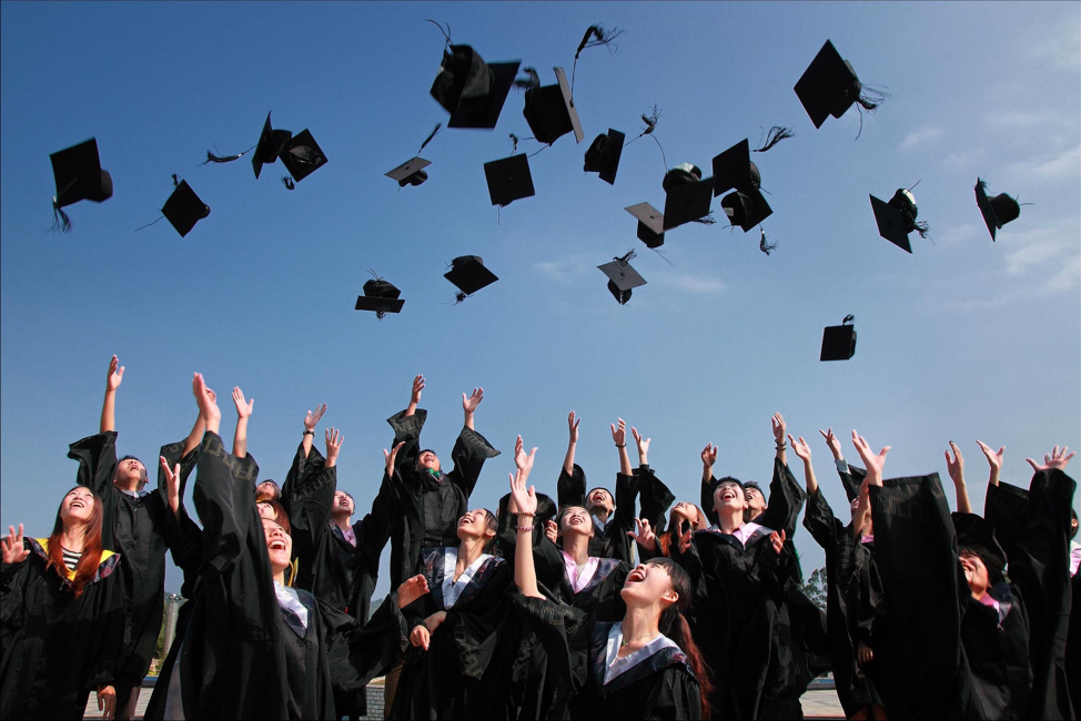 How To Graduate With Little Or No Debt